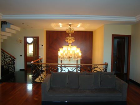 SHORT- TERM RENTAL VILLA ISTANBUL NO 61 bir yılı aşkın bir süre önce güncellendi Location at Asia side kandilli Istanbul.Luxury Fully furnished,650 m2,5 bedroom,2 livingroom,6 bathroom.    vacation of object:  40 Minutes to Istanbul Ataturk Airport 15 Min