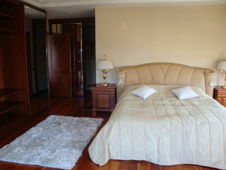 SHORT- TERM RENTAL VILLA ISTANBUL NO 61 bir yılı aşkın bir süre önce güncellendi Location at Asia side kandilli Istanbul.Luxury Fully furnished,650 m2,5 bedroom,2 livingroom,6 bathroom.    vacation of object:  40 Minutes to Istanbul Ataturk Airport 15 Min